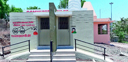 Odha, Kotamgaon Gram Panchayat achieved public interest | ओढा, कोटमगाव ग्रामपंचायतींनी साधले जनहित