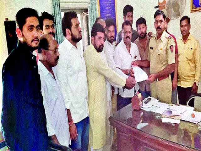 'File a case against Varis Pathan' | ‘वारीस पठाण यांच्यावर गुन्हा दाखल करा’