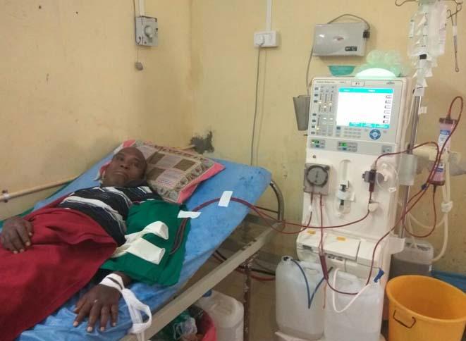 Researchers at the District Hospital, in case of sickness of a sick person | डायलेसीस तंत्रज्ञाअभावी रुग्णसेवेवर परिणाम Researchers at the District Hospital, in case of sickness of a sick person | डायलेसीस तंत्रज्ञाअभावी रुग्णसेवेवर परिणाम