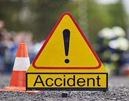 One killed in a tractor collision near Shirve Fateh | शिर्वे फाट्याजवळ ट्रॅक्टरच्या धडकेत एक ठार One killed in a tractor collision near Shirve Fateh | शिर्वे फाट्याजवळ ट्रॅक्टरच्या धडकेत एक ठार
