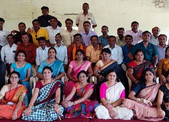 Filter Plan Visit from Former Student | माजी विद्याथ्र्याकडून फिल्टर प्लॅन भेट Filter Plan Visit from Former Student | माजी विद्याथ्र्याकडून फिल्टर प्लॅन भेट