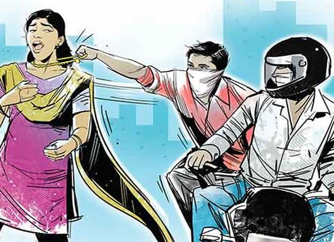 Forcibly lift a woman's throat in a martyr and smash them both | शहाद्यात महिलेच्या गळ्यातून जबरीने पोत घेवून दोघांना पोबारा