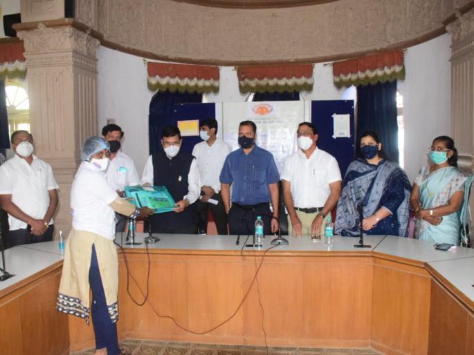 Launch of 'My Family' campaign in Nashik | ‘माझे कुटुंब’ मोहिमेचा नाशकात शुभारंभ Launch of 'My Family' campaign in Nashik | ‘माझे कुटुंब’ मोहिमेचा नाशकात शुभारंभ