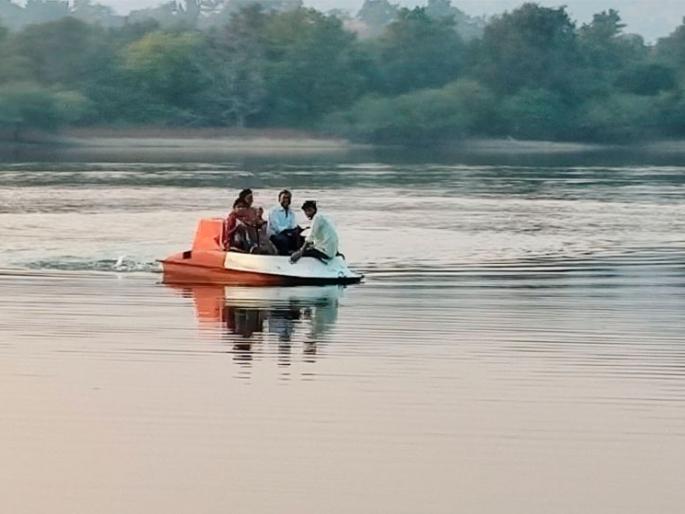 Forest tourism flourished at Charthana | चारठाना येेथील वनपर्यटन बहरले Forest tourism flourished at Charthana | चारठाना येेथील वनपर्यटन बहरले