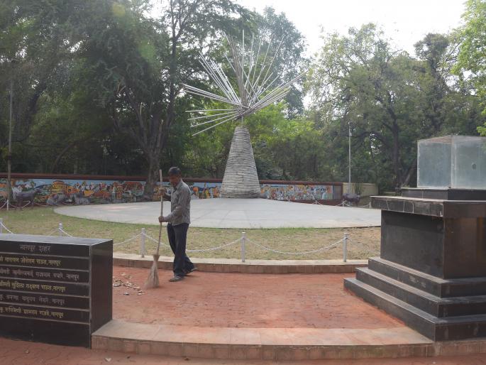 What is the proper category of Gowari ? Government confusion | गोवारींचा नेमका प्रवर्ग कोणता ? सरकार संभ्रमात What is the proper category of Gowari ? Government confusion | गोवारींचा नेमका प्रवर्ग कोणता ? सरकार संभ्रमात