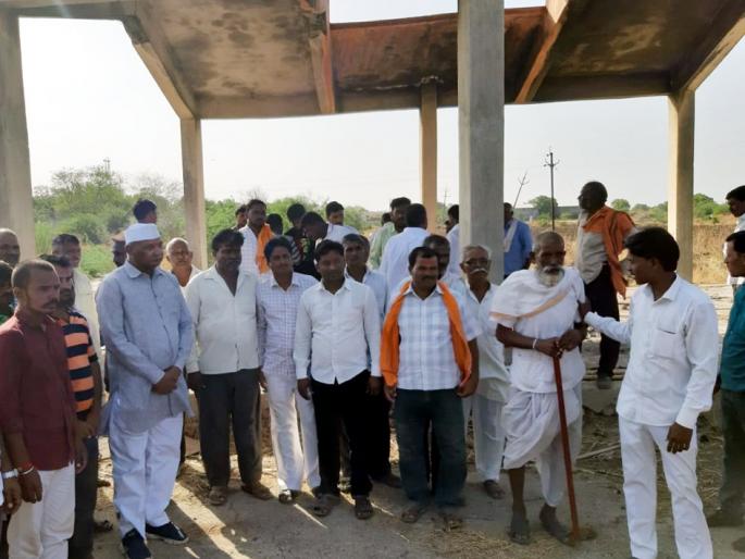 Parbhani: Innovative resolution of a graveyard in a village | परभणी : एक गाव एक स्मशानभूमीचा अभिनव संकल्प