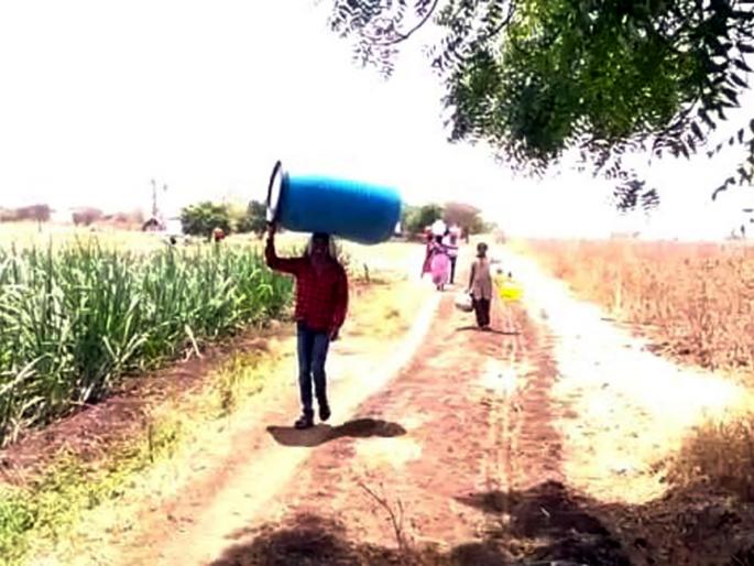 Parbhani: Fast water shortage in Pahartali | परभणी : पोहेटाकळीत तीव्र पाणीटंचाई