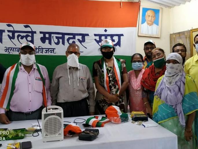 Admission of office bearers from NRMU and other unions to CRMS organization | एनआरएमयू तथा इतर युनियनमधील पदाधिकाऱ्यांचा सीआरएमएस संघटनेत प्रवेश Admission of office bearers from NRMU and other unions to CRMS organization | एनआरएमयू तथा इतर युनियनमधील पदाधिकाऱ्यांचा सीआरएमएस संघटनेत प्रवेश