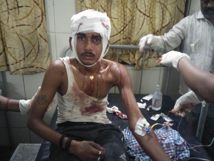 The driver of the truck, both in custody | ट्रक चालकावर चाकूहल्ला, दोघे ताब्यात