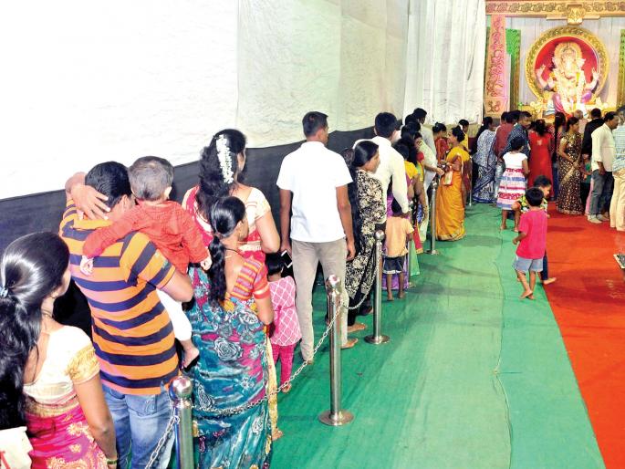Sindhudurg: Maghi Ganesh Jayanti celebrates the enthusiasm, devotional atmosphere of Kankavali; | सिंधुदुर्ग : माघी गणेश जयंती कणकवलीत उत्साहात, भक्तिमय वातावरण, श्री गणरायाच्या दर्शनाला भाविकांनी केली गर्दी Sindhudurg: Maghi Ganesh Jayanti celebrates the enthusiasm, devotional atmosphere of Kankavali; | सिंधुदुर्ग : माघी गणेश जयंती कणकवलीत उत्साहात, भक्तिमय वातावरण, श्री गणरायाच्या दर्शनाला भाविकांनी केली गर्दी