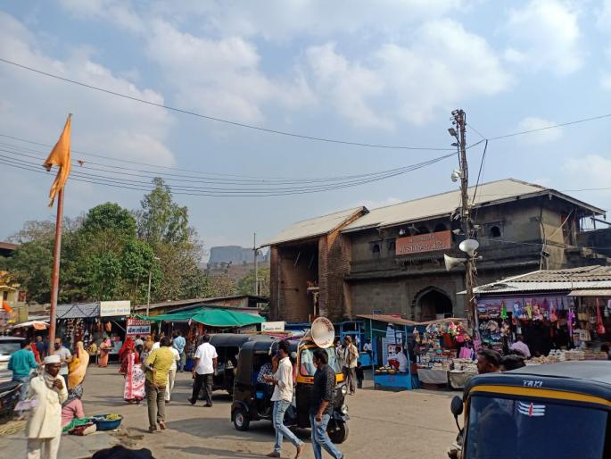 Devotees strike at Trimbakeshwar | त्र्यंबकेश्वरला भाविकांकडून नियमांना हरताळ Devotees strike at Trimbakeshwar | त्र्यंबकेश्वरला भाविकांकडून नियमांना हरताळ