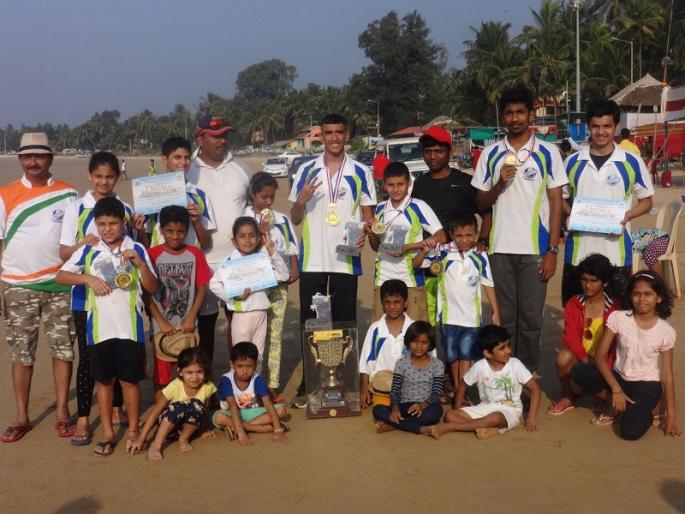 Fast swimmer for the state level marine swim competition | राज्यस्तरीय सागरी जलतरण स्पर्धेत ठाण्याचा मयंक चाफेकर ठरला वेगवान जलतरणपटू