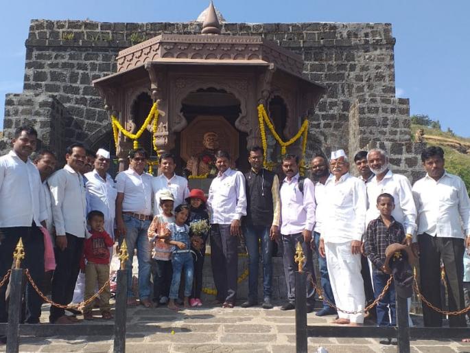 Celebrate Swadhadas day in Varanagad | विश्रामगडावर शिवपदस्पर्श दिन साजरा Celebrate Swadhadas day in Varanagad | विश्रामगडावर शिवपदस्पर्श दिन साजरा