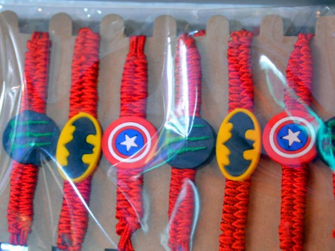 different rakhis for children | Raksha Bandhan Special: बच्चेकंपनीसाठी अाकर्षक राख्या