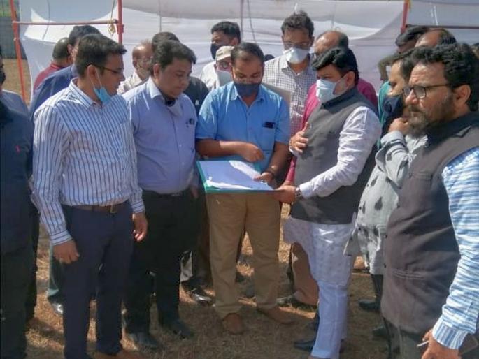 Udy Samant inspected the site of the university sub-center and directed to start work immediately | उद्य सामंत यांच्याकडून विद्यापीठ उपकेंद्राच्या जागेची पाहणी ; तत्काळ काम सुरू करण्याचे निर्देश