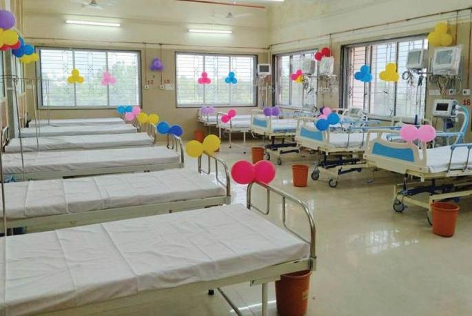 Corona virus in Washim: Separate facility of 125 beds for children | Corona virus in Washim : बालकांसाठी १२५ खाटांची स्वतंत्र सुविधा Corona virus in Washim: Separate facility of 125 beds for children | Corona virus in Washim : बालकांसाठी १२५ खाटांची स्वतंत्र सुविधा