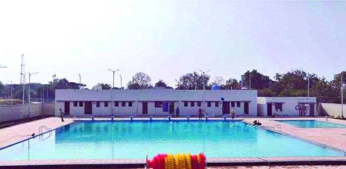 Sports department swimming pool closed! | क्रीडा विभागाचा जलतरण तलाव बंदच! Sports department swimming pool closed! | क्रीडा विभागाचा जलतरण तलाव बंदच!