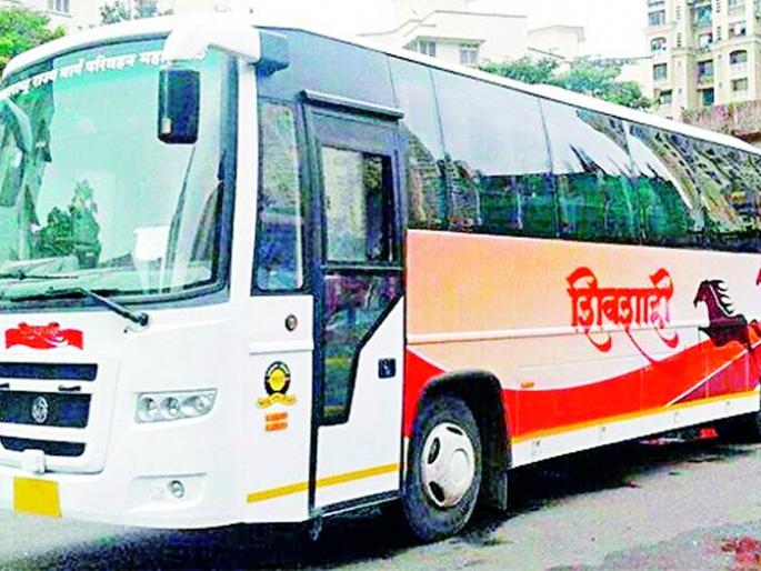 Travelers sweat in Shivshahi | शिवशाहीत फुटतो प्रवाशांना घाम Travelers sweat in Shivshahi | शिवशाहीत फुटतो प्रवाशांना घाम