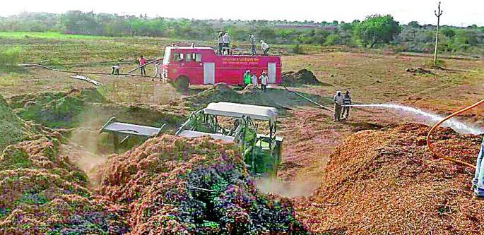 Fire of Shri Saabhi Agrotech | श्री साबाजी अ‍ॅग्रोटेकला आग