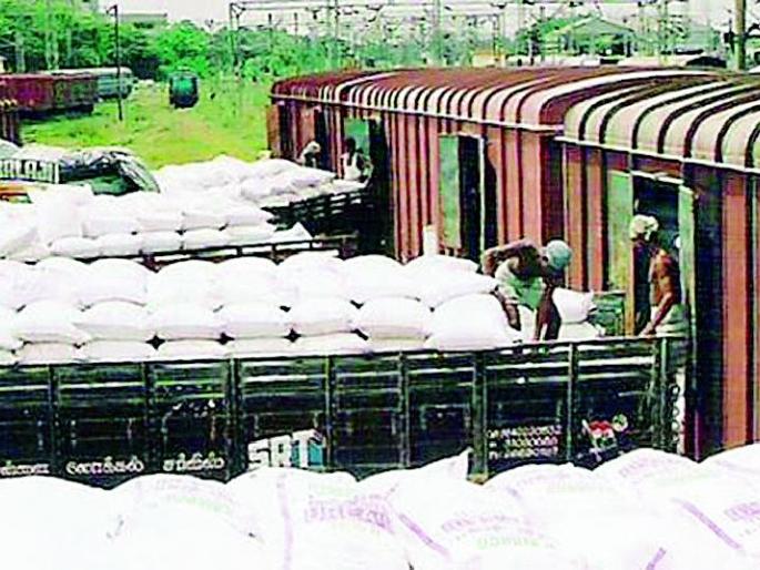Farmers should check the price of the fertilizer bag and payment | शेतकऱ्यांनी खताची बॅग आणि देयकावरील किंमत तपासावी