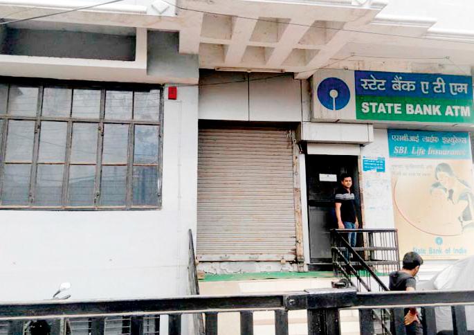 225 crore turnover jumped due to the strike | संपामुळे २२५ कोटींची उलाढाल ठप्प 225 crore turnover jumped due to the strike | संपामुळे २२५ कोटींची उलाढाल ठप्प