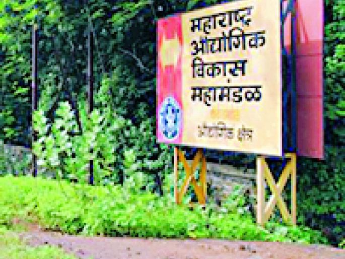 Industries allowed but labor, raw materials, transportation difficulties | उद्योगांना परवानगी पण मजूर, कच्चामाल, वाहतुकीची अडचण Industries allowed but labor, raw materials, transportation difficulties | उद्योगांना परवानगी पण मजूर, कच्चामाल, वाहतुकीची अडचण