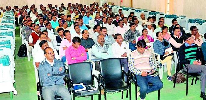 20 thousand employees for the elections | निवडणुकीसाठी २० हजार कर्मचारी 20 thousand employees for the elections | निवडणुकीसाठी २० हजार कर्मचारी