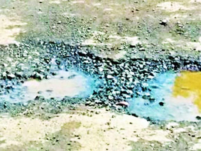 Slow of construction of roads in 'Hybrid Annuity' | ‘हायब्रिड अॅन्यूईटी’तील रस्ते बांधकामांची संथगती Slow of construction of roads in 'Hybrid Annuity' | ‘हायब्रिड अॅन्यूईटी’तील रस्ते बांधकामांची संथगती