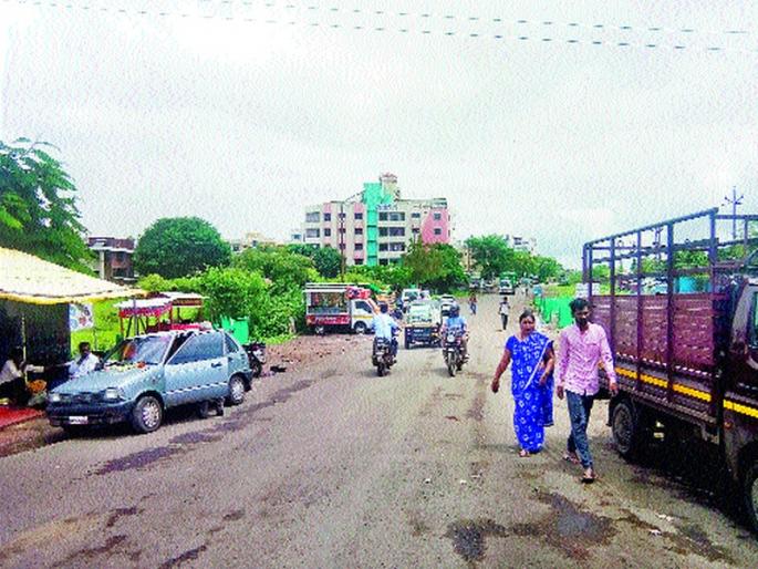 Ring Road work was stopped in Adgaon area | आडगाव परिसरातील रिंगरोडचे काम रखडले  Ring Road work was stopped in Adgaon area | आडगाव परिसरातील रिंगरोडचे काम रखडले