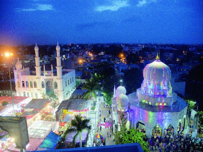 Husseini Baba's Ursusa concludes | हुसेनी बाबा यांच्या उरुसाचा समारोप  Husseini Baba's Ursusa concludes | हुसेनी बाबा यांच्या उरुसाचा समारोप