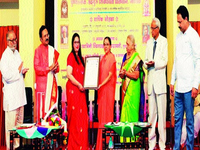 Do not mix spirituality with money: Rahul Fate | जीवनात अध्यात्म, पैसा यांची सांगड घालू नका : राहुल फाटे Do not mix spirituality with money: Rahul Fate | जीवनात अध्यात्म, पैसा यांची सांगड घालू नका : राहुल फाटे