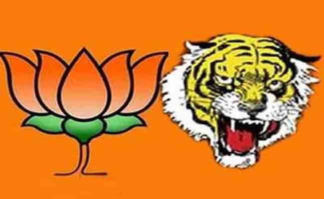 BJP defeats unilaterally; Water on top of mind | भाजपाने मारली एकतर्फी बाजी; आघाडीच्या मनसुब्यावर पाणी  BJP defeats unilaterally; Water on top of mind | भाजपाने मारली एकतर्फी बाजी; आघाडीच्या मनसुब्यावर पाणी
