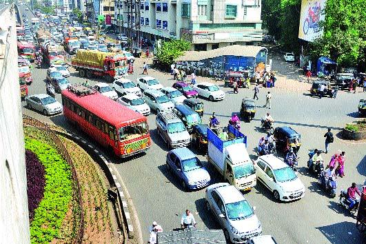 Dwarka's traffic island will be deleted | द्वारकावरील वाहतूक बेट हटविणार Dwarka's traffic island will be deleted | द्वारकावरील वाहतूक बेट हटविणार