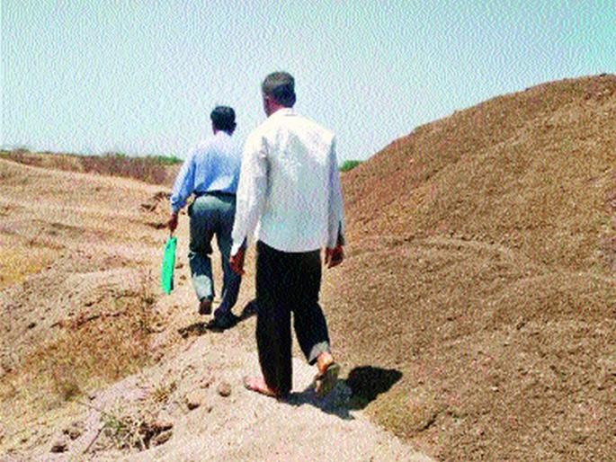 Unauthorized sand extraction from the Banwari bound | देवनदीवरील बंधाऱ्यातून विनापरवाना वाळू उपसा Unauthorized sand extraction from the Banwari bound | देवनदीवरील बंधाऱ्यातून विनापरवाना वाळू उपसा
