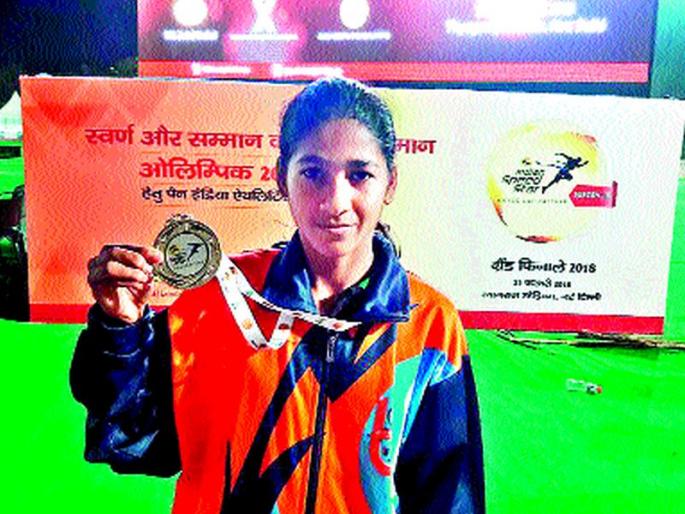 New year has been celebrated for the year | नाचलोंढीच्या वर्षाने गाजवली दिल्ली New year has been celebrated for the year | नाचलोंढीच्या वर्षाने गाजवली दिल्ली