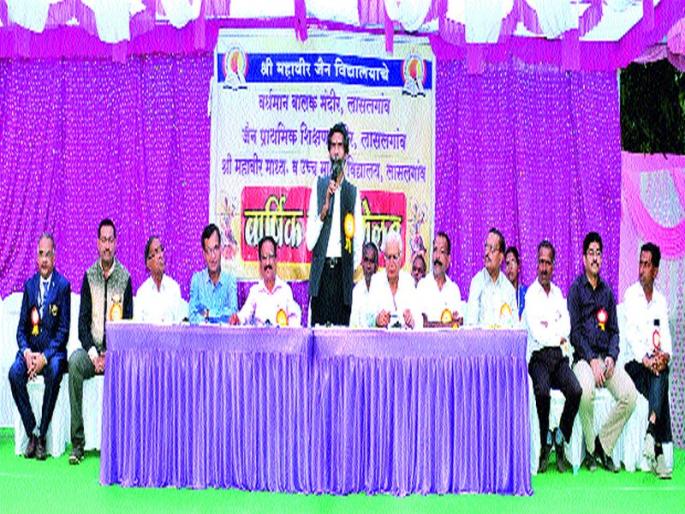 Kiran Agrawal is also important in education | शिक्षणासह संस्कारांची रुजवणूकही महत्त्वाची : किरण अग्रवाल Kiran Agrawal is also important in education | शिक्षणासह संस्कारांची रुजवणूकही महत्त्वाची : किरण अग्रवाल