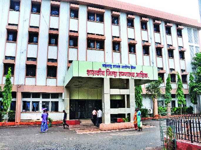 Demand for action on 'those' employees in District Hospital | जिल्हा रुग्णालयातील ‘त्या’ कर्मचाऱ्यावर कारवाईची मागणी Demand for action on 'those' employees in District Hospital | जिल्हा रुग्णालयातील ‘त्या’ कर्मचाऱ्यावर कारवाईची मागणी