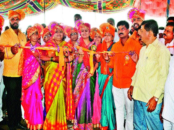 Enhanced funding for hybrid and animal husbandry exposure | संकरित आणि शेतकी जनावरांच्या प्रदर्शनासाठी वाढीव निधीची ग्वाही Enhanced funding for hybrid and animal husbandry exposure | संकरित आणि शेतकी जनावरांच्या प्रदर्शनासाठी वाढीव निधीची ग्वाही