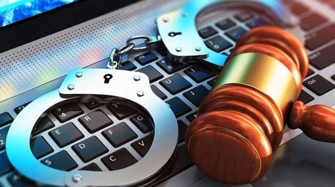 Fraud of retired IAF officer in Nagpur | नागपुरात वायुसेनेच्या निवृत्त अधिकाऱ्याची फसवणूक Fraud of retired IAF officer in Nagpur | नागपुरात वायुसेनेच्या निवृत्त अधिकाऱ्याची फसवणूक