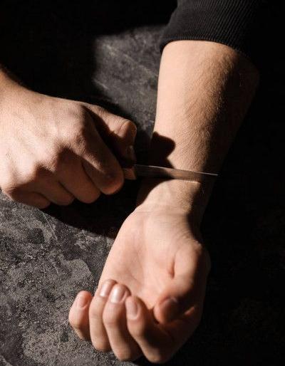 He went crazy in love ... | प्रेमात तो झाला वेडापिसा...आणि... He went crazy in love ... | प्रेमात तो झाला वेडापिसा...आणि...