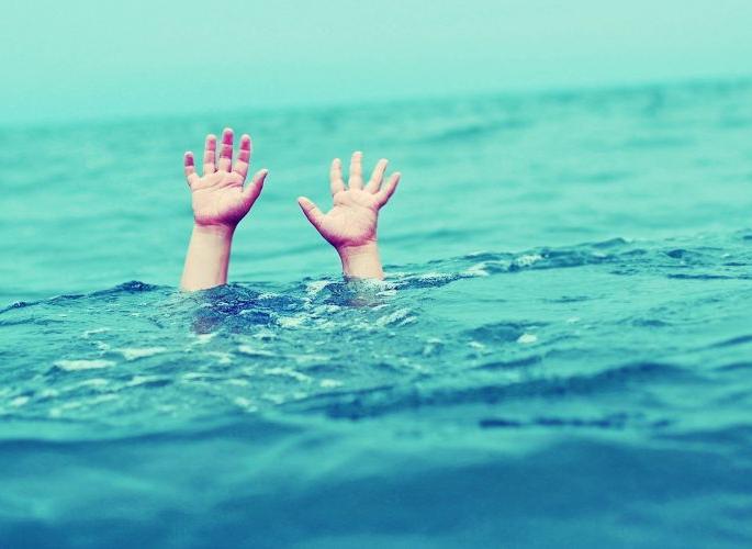 The student's death by drowning in the Painganga River in Yavatmal district | यवतमाळ जिल्ह्यातील पैनगंगा नदीत बुडून विद्यार्थ्याचा मृत्यू The student's death by drowning in the Painganga River in Yavatmal district | यवतमाळ जिल्ह्यातील पैनगंगा नदीत बुडून विद्यार्थ्याचा मृत्यू