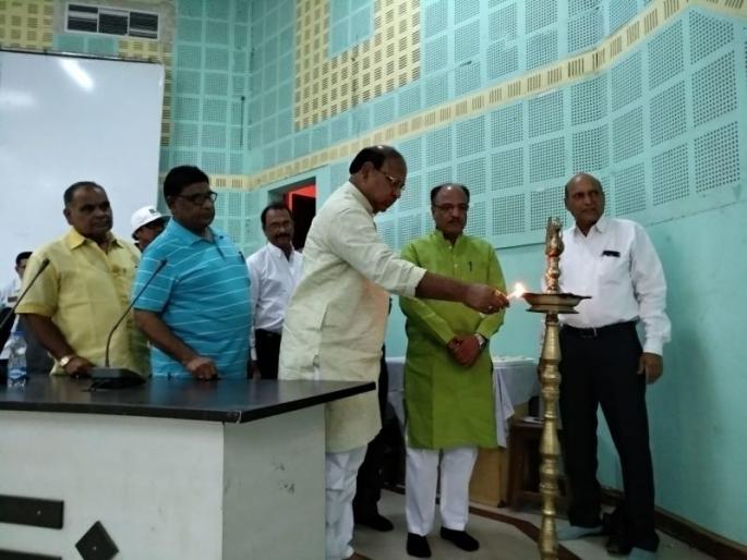Water needs to be increased to increase water level; Sudarshan Jain | जल पातळी वाढविण्यासाठी पाणी जिरविणे गरजेचे; सुदर्शन जैन