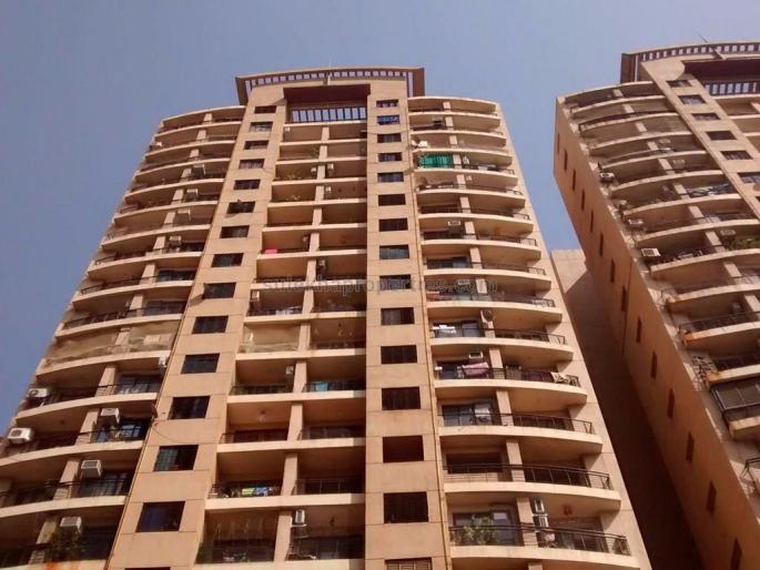 More than 15 meters tall and old buildings in Nagpurna are bound by 'Fire Alert' system | नागपुरातील १५ मीटरहून अधिक उंच व जुन्या इमारतींना ‘फायर अलर्ट ’यंत्रणा बंधनकारक More than 15 meters tall and old buildings in Nagpurna are bound by 'Fire Alert' system | नागपुरातील १५ मीटरहून अधिक उंच व जुन्या इमारतींना ‘फायर अलर्ट ’यंत्रणा बंधनकारक