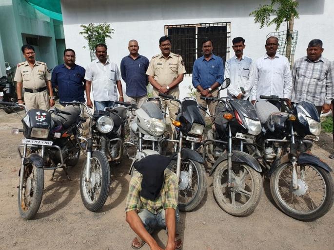 A burglar who sells stolen spare parts capture police | चोरलेल्या दुचाकीचे स्पेअर पार्टस् विकणारा जेरबंद A burglar who sells stolen spare parts capture police | चोरलेल्या दुचाकीचे स्पेअर पार्टस् विकणारा जेरबंद