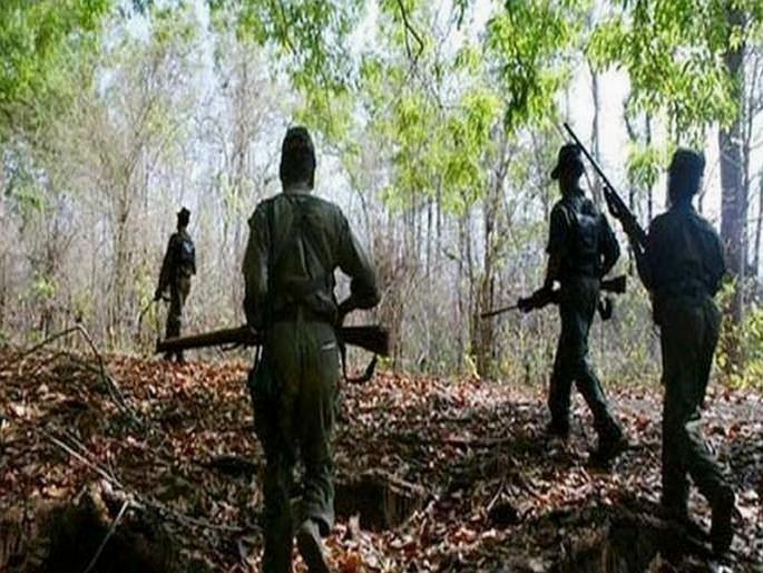 chhattisgarh one lakh rewardee naxalite killed in sukma district | छत्तीसगडमधील चकमकीत एक लाखाचे बक्षीस असलेल्या नक्षलवाद्याचा खात्मा