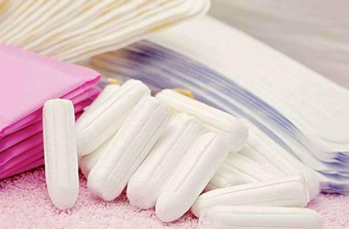 My God! 23,000 tonnes of garbage due to sanitary napkins in the country every month | अबब! देशात सॅनिटरी नॅपकिन्सचा महिन्याकाठी २३ हजार टन कचरा