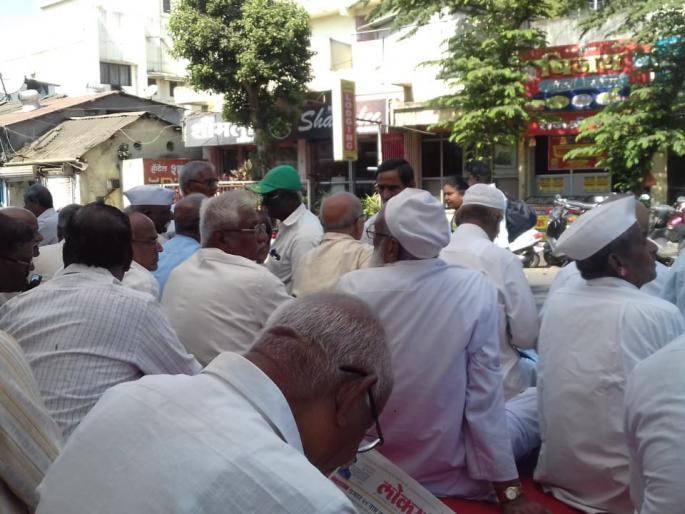 ST Retiring Employees' Association Movement | एस.टी. सेवानिवृत्त कर्मचारी संघटनेचे धरणे आंदोलन