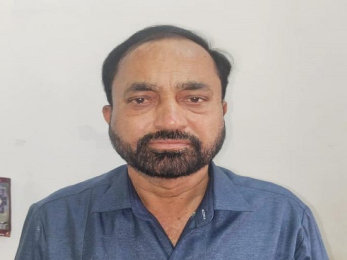 Teacher who molested girl who came to her house to give her a book gets three years of hard labor in kolhapur | Kolhapur: पुस्तक देण्यासाठी घरी आलेल्या मुलीचा विनयभंग केला; शिक्षकास तीन वर्षे सक्तमजुरी Teacher who molested girl who came to her house to give her a book gets three years of hard labor in kolhapur | Kolhapur: पुस्तक देण्यासाठी घरी आलेल्या मुलीचा विनयभंग केला; शिक्षकास तीन वर्षे सक्तमजुरी