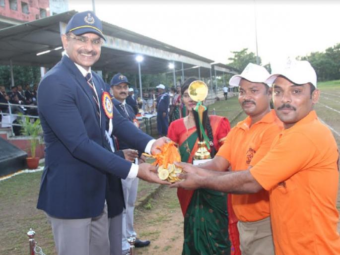 Along with the investigation of the crimes, the police also wins the grounds | गुन्ह्यांच्या तपासासोबतच पोलिसांनी मैदानही गाजवले Along with the investigation of the crimes, the police also wins the grounds | गुन्ह्यांच्या तपासासोबतच पोलिसांनी मैदानही गाजवले