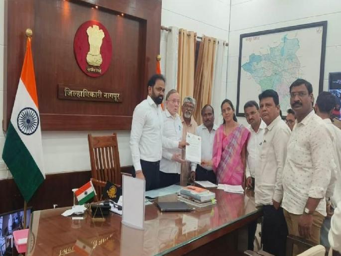 Take action against those responsible for confusion in voter list | मतदार यादीतील गोंधळासाठी जबाबदार असलेल्यांवर कारवाई करा Take action against those responsible for confusion in voter list | मतदार यादीतील गोंधळासाठी जबाबदार असलेल्यांवर कारवाई करा